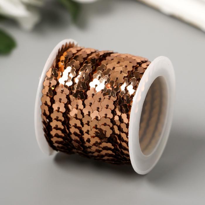 Нить из пайеток на бобине "Цветочки бронза" намотка 5 метров d-0,5 см
Нить из пайеток на бобине "Цветочки бронза" намотка 5 метров d-0,5 см