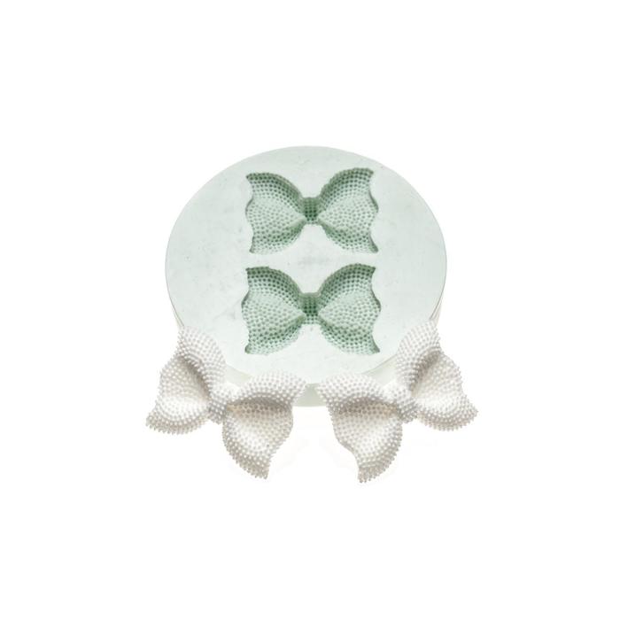 Молд "Бантики" 4,3х3,3 см 
Молд "Бантики" 4,3х3,3 см