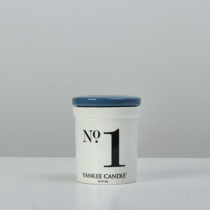 Ароматическая свеча в керамике Кокос и морской воздух Coconut and Sea,198 гр, 35-45 ч
Ароматическая свеча в керамике Кокос и морской воздух Coconut and Sea,198 гр, 35-45 ч