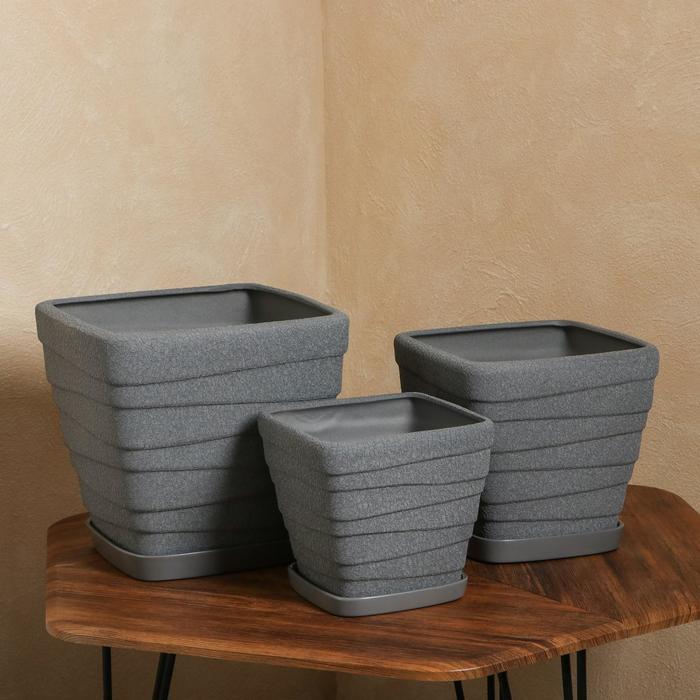 Набор горшков для цветов "Квадрат волна" шёлк, серый, 3 горшка: 4,5 л, 8 л, 15 л
Набор горшков для цветов "Квадрат волна" шёлк, серый, 3 горшка: 4,5 л, 8 л, 15 л