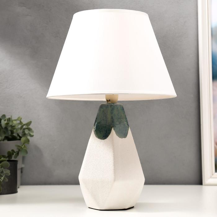 Лампа настольная 16416/1 E14 40Вт белый 25х25х38 см 
Лампа настольная 16416/1 E14 40Вт белый 25х25х38 см