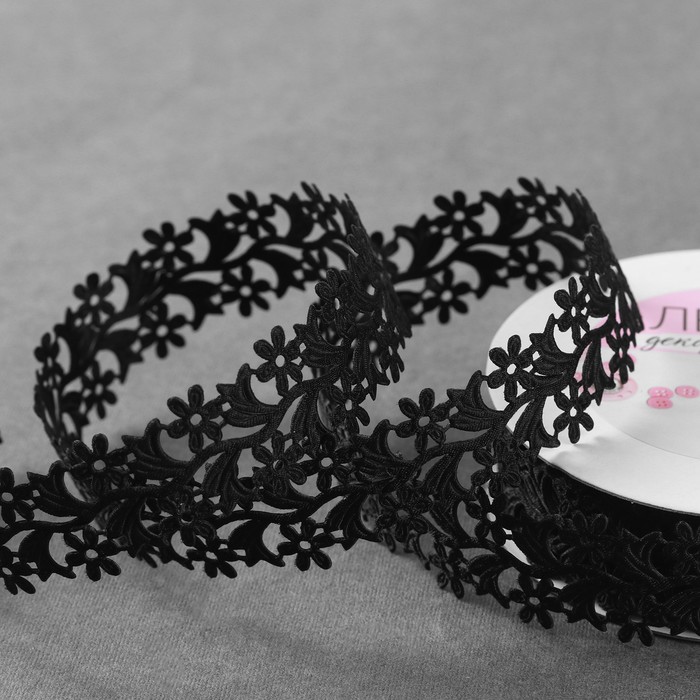 Лента фигурная «Ромашки», 25 мм, 9 ± 0,5 м, цвет чёрный
Лента фигурная «Ромашки», 25 мм, 9 ± 0,5 м, цвет чёрный