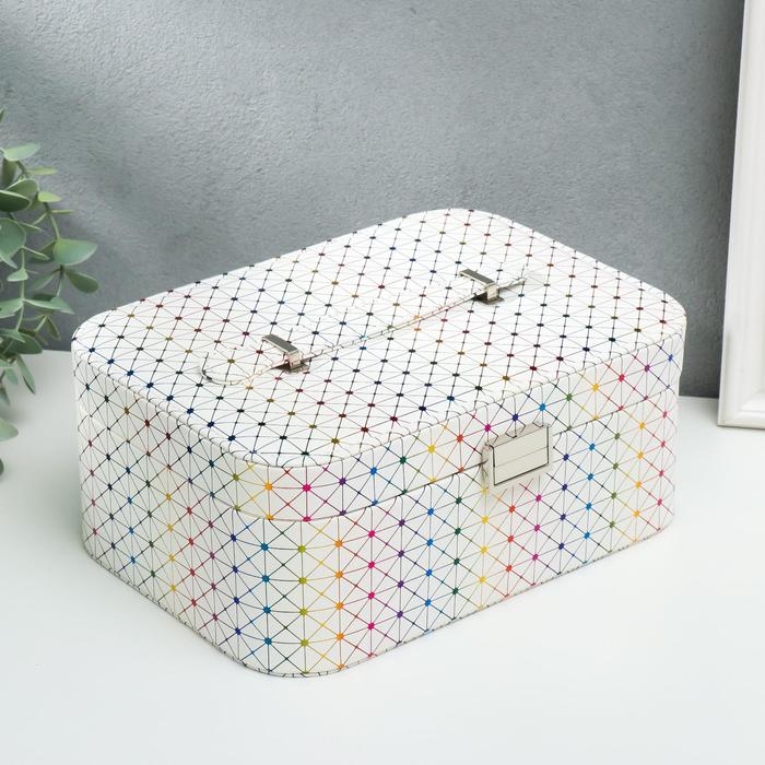 Шкатулка кожзам для украшений "Геометрия голография на белом" 11х25,5х15,5 см
Шкатулка кожзам для украшений "Геометрия голография на белом" 11х25,5х15,5 см