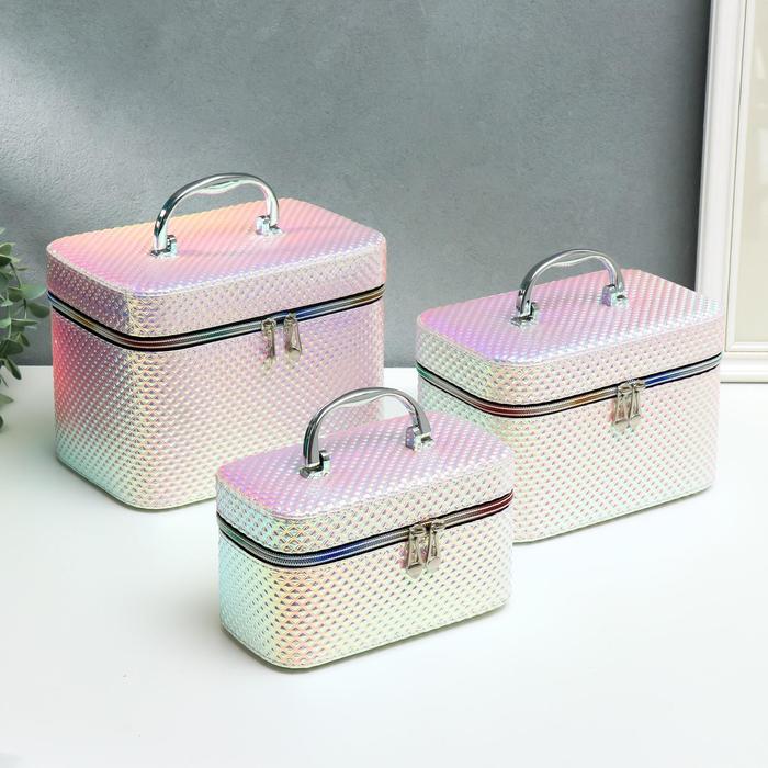 Шкатулка кожзам с зеркалом "Ромбы перламутр" н-р 3шт 10,5х19х10,5 14х21х13 17х23х15см
Шкатулка кожзам с зеркалом "Ромбы перламутр" н-р 3шт 10,5х19х10,5 14х21х13 17х23х15см