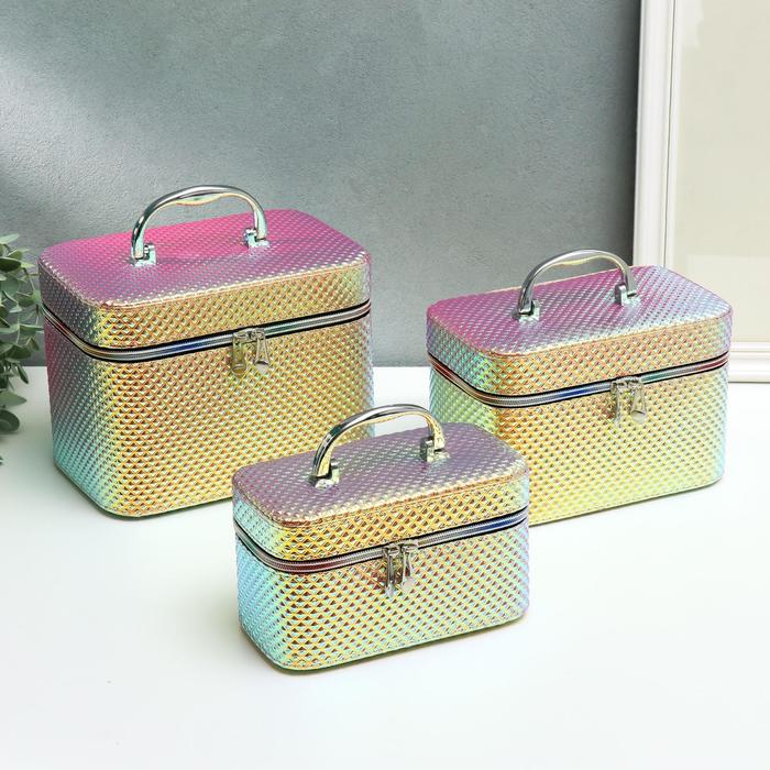 Шкатулка кожзам с зеркалом "Ромбы золото" н-р 3шт 10,5х19х10,5 14х21х13 17х23х15см 
Шкатулка кожзам с зеркалом "Ромбы золото" н-р 3шт 10,5х19х10,5 14х21х13 17х23х15см