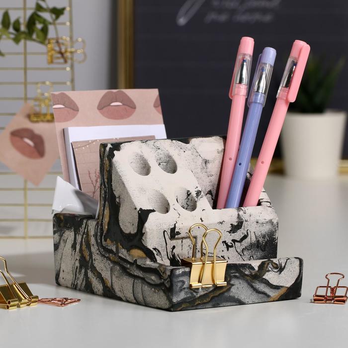 Органайзер для канцтоваров (ручная работа) «Мрамор черно золотой», бетон, 13,6 х 9,8 х 9,6 см
Органайзер для канцтоваров (ручная работа) «Мрамор черно золотой», бетон, 13,6 х 9,8 х 9,6 см
