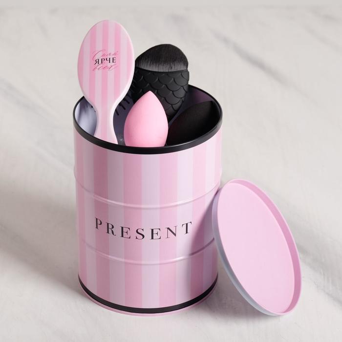 Набор Present for you: расческа, кисть для макияжа, спонж для макияжа 2 шт