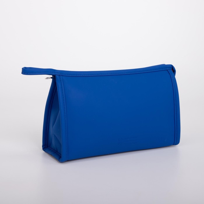 Косметичка на молнии, цвет синий
Косметичка на молнии, цвет синий