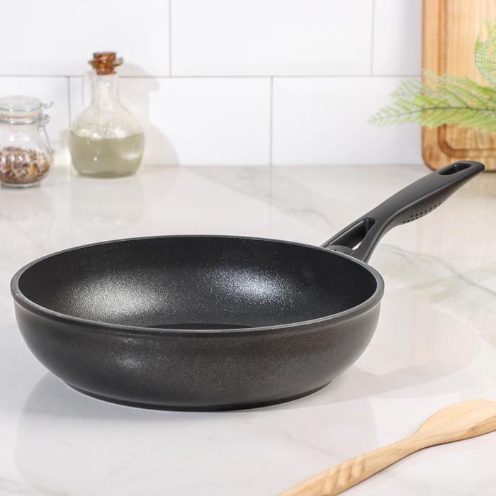 Сковорода Titanart Black, d=24 см, индукция
Сковорода Titanart Black, d=24 см, индукция