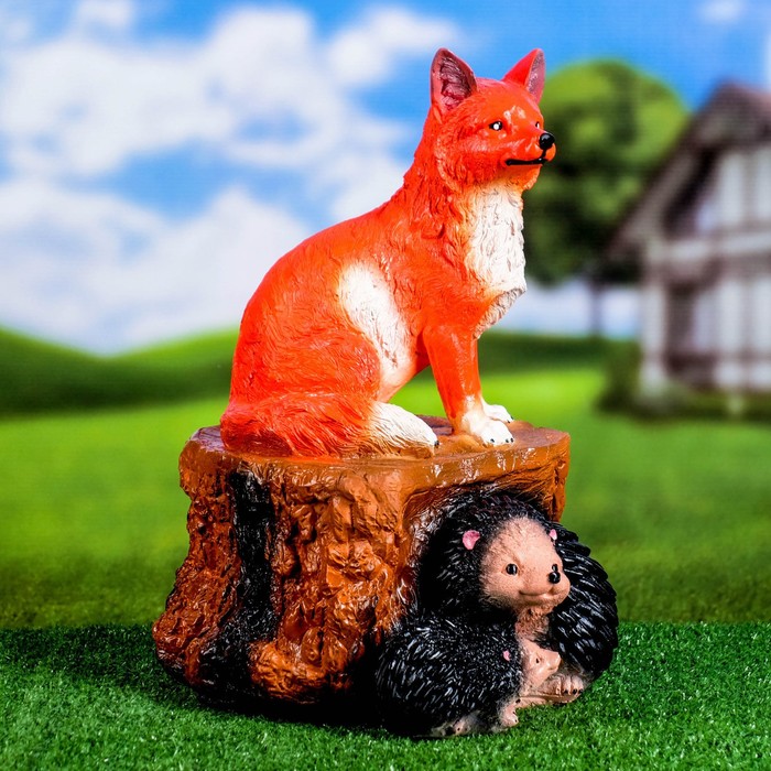Садовая фигура "Лиса на пне" 39х27х34см 
Садовая фигура "Лиса на пне" 39х27х34см