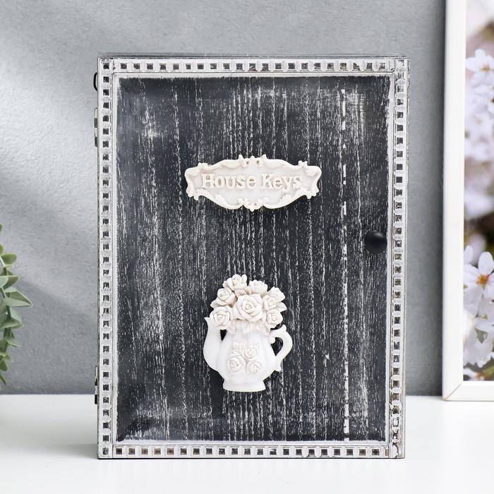 Ключница дерево 6 крючков "Розы в чайничке" серая 26х20х6,3 см
Ключница дерево 6 крючков "Розы в чайничке" серая 26х20х6,3 см