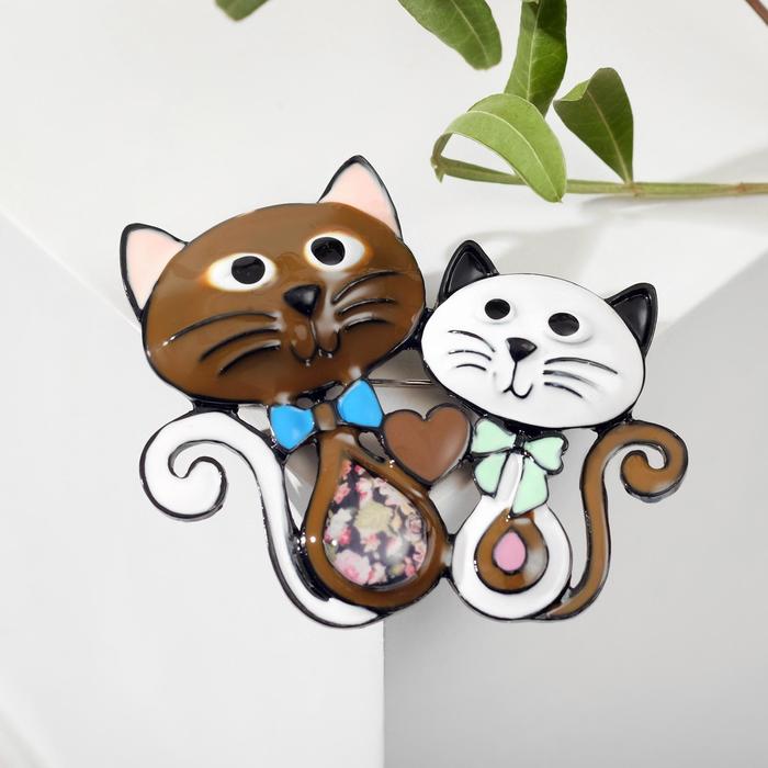 Брошь мультяшная "Кот и кошка", цветная в чёрном металле
Брошь мультяшная "Кот и кошка", цветная в чёрном металле