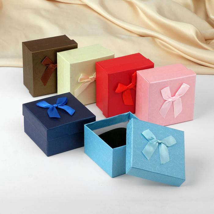 Коробочка подарочная под браслет/часы "Восток", 9*9, цвет МИКС
Коробочка подарочная под браслет/часы "Восток", 9*9, цвет МИКС