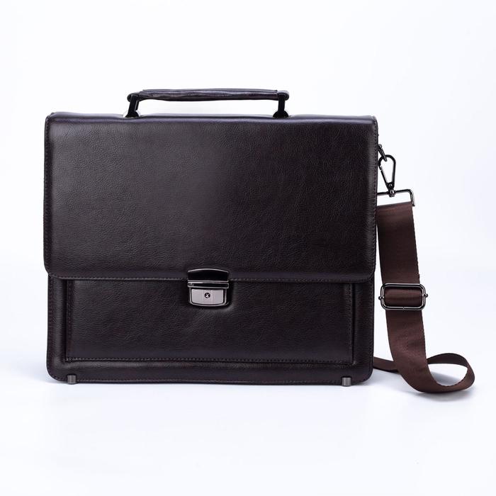 Портфель мужской, 3 отдела на клапане, 2 наружных кармана, длинный ремень, цвет коричневый
Портфель мужской, 3 отдела на клапане, 2 наружных кармана, длинный ремень, цвет коричневый
