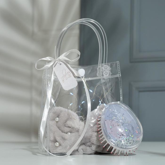 Набор «Верь в себя»: расческа-шейкер, повязка для умывания, гирлянда для открыток
Набор «Верь в себя»: расческа-шейкер, повязка для умывания, гирлянда для открыток