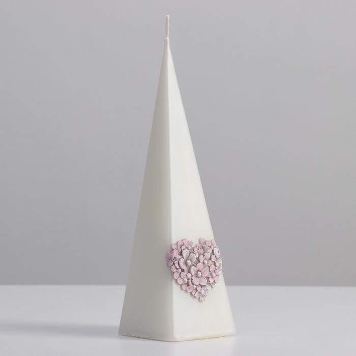 Свеча пирамида "Цветочное сердце", 6,5х6,5х23 см , жемчужный белый
Свеча пирамида "Цветочное сердце", 6,5х6,5х23 см , жемчужный белый