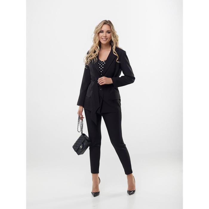 Костюм женский, размер 44
Костюм женский, размер 44