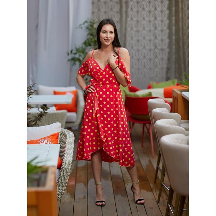 Платье женское, размер 42
Платье женское, размер 42