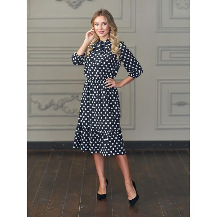 Платье женское, размер 42
Платье женское, размер 42