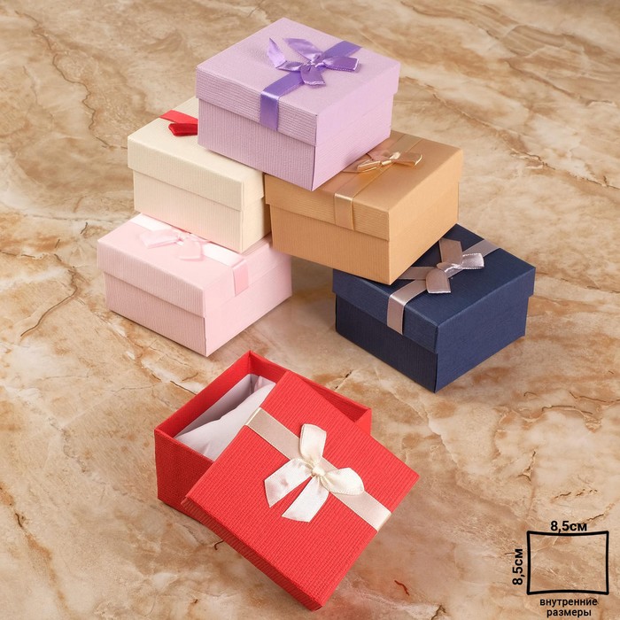 Коробочка подарочная под браслет/часы "Моменты" 9*9, цвет МИКС
Коробочка подарочная под браслет/часы "Моменты" 9*9, цвет МИКС