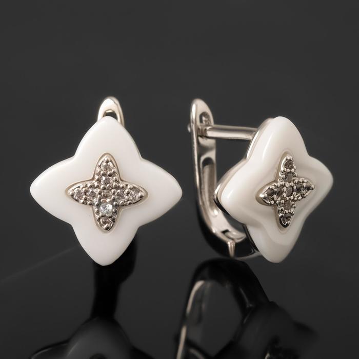 Серьги керамика "Цветок", цвет белый в серебре
Серьги керамика "Цветок", цвет белый в серебре