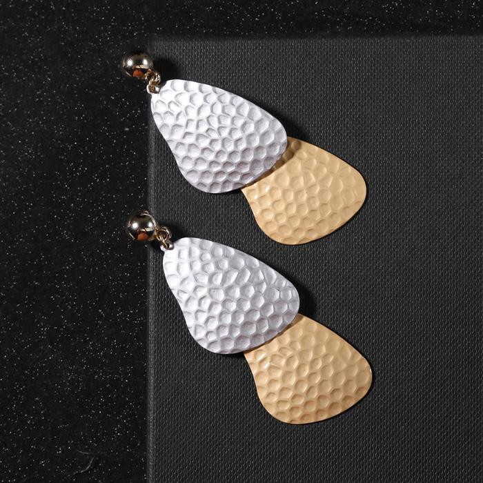 Серьги пластик "Рельеф" две части, цвет серебристо-золотой матовый
Серьги пластик "Рельеф" две части, цвет серебристо-золотой матовый