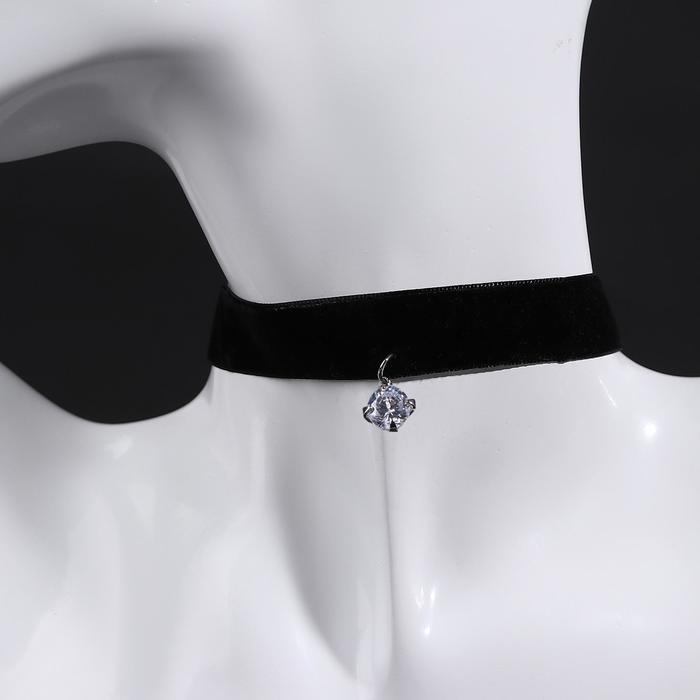 Чокер "Стразинка" круг в цапе, цвет белый в серебре, 33 см 
Чокер "Стразинка" круг в цапе, цвет белый в серебре, 33 см