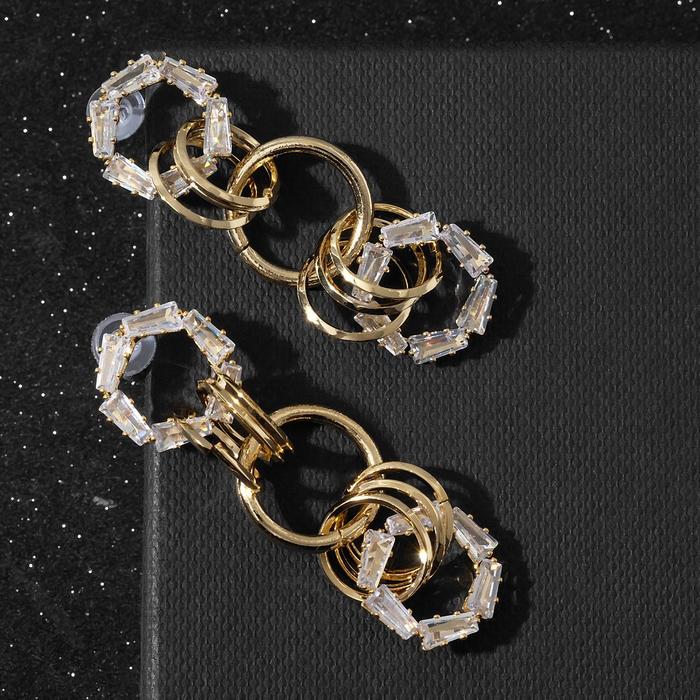 Серьги со стразами "Искорки" кольца, цвет белый в золоте
Серьги со стразами "Искорки" кольца, цвет белый в золоте