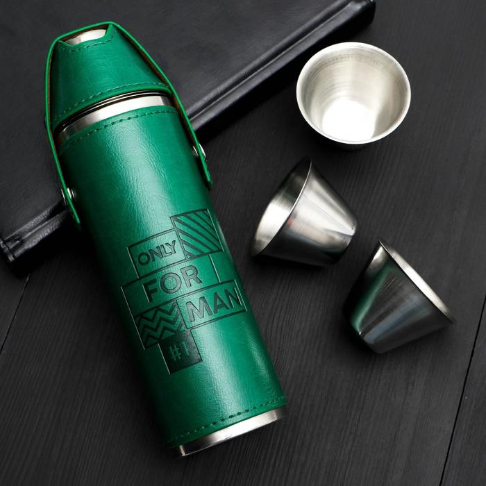 Туристическая фляга со стопками "Only for man", 300 мл
Туристическая фляга со стопками "Only for man", 300 мл