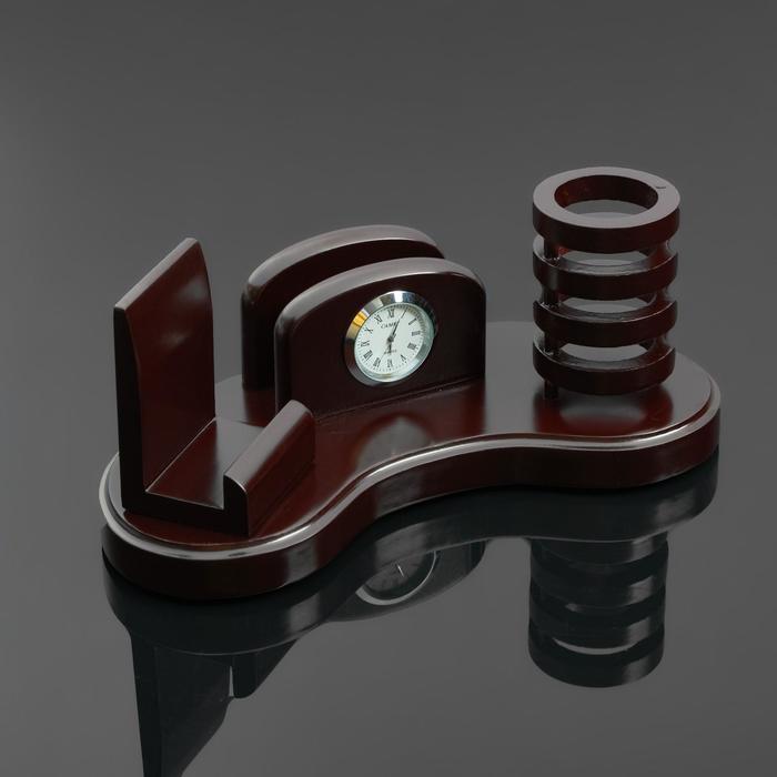 Набор настольный канцелярский 3 в1
Набор настольный канцелярский 3 в1