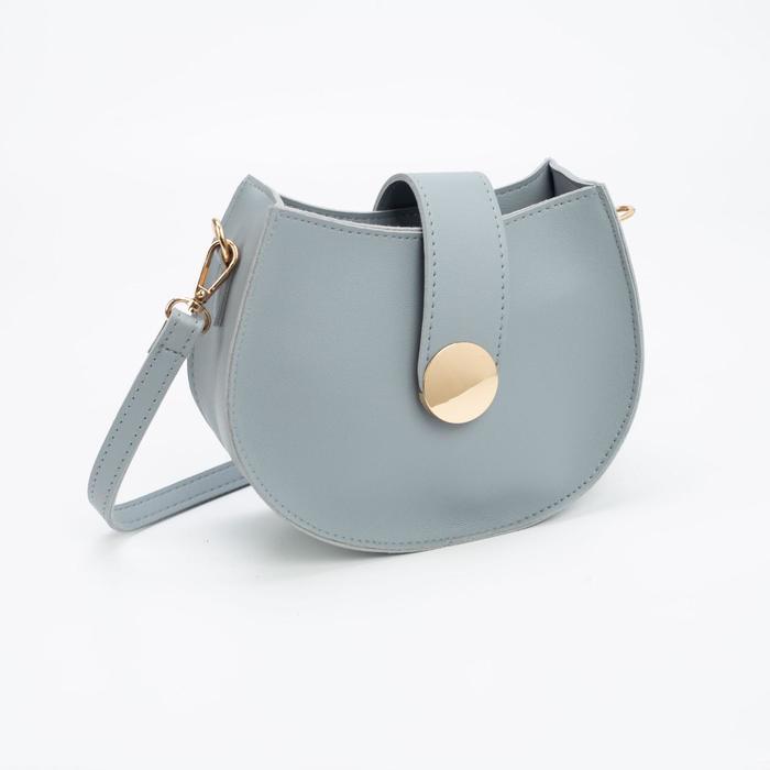 Сумка женская, отдел на клапане, длинный ремень, цвет голубой
Сумка женская, отдел на клапане, длинный ремень, цвет голубой