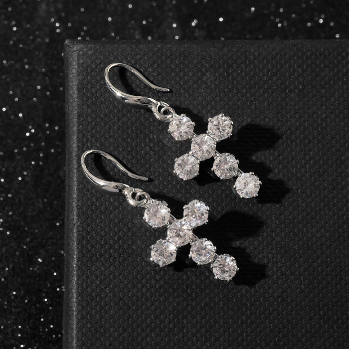 Серьги со стразами "Крестики" крупные круги классика, цвет белый в серебре
Серьги со стразами "Крестики" крупные круги классика, цвет белый в серебре