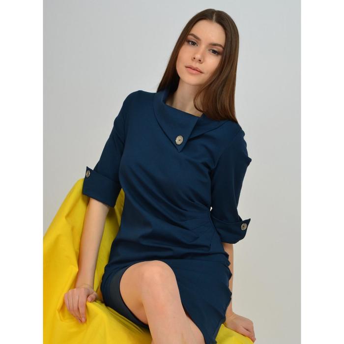 Платье женское, размер 44
Платье женское, размер 44