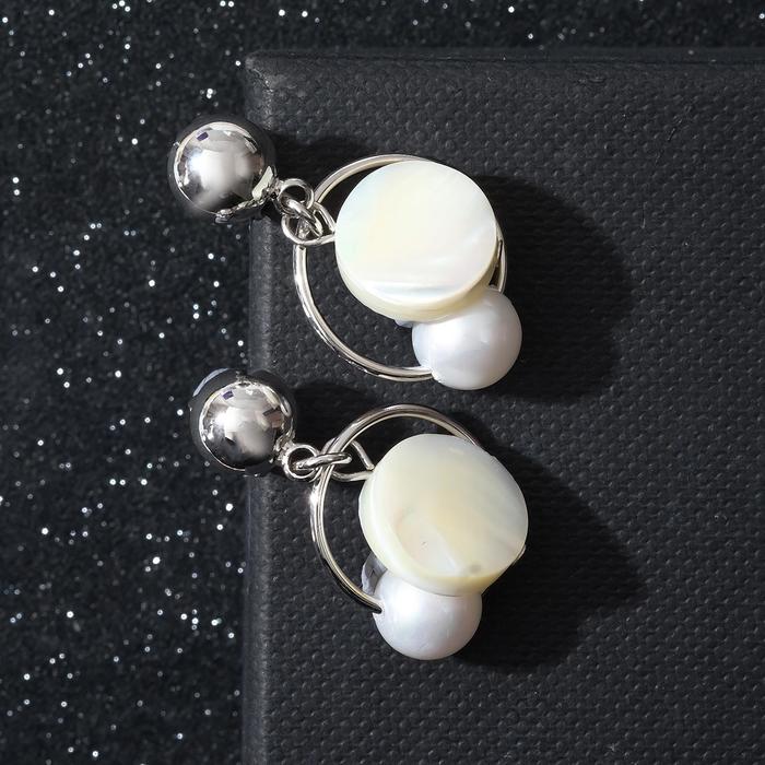 Серьги с жемчугом "Дуэт" бусина на кольце, цвет белый в серебре 
Серьги с жемчугом "Дуэт" бусина на кольце, цвет белый в серебре