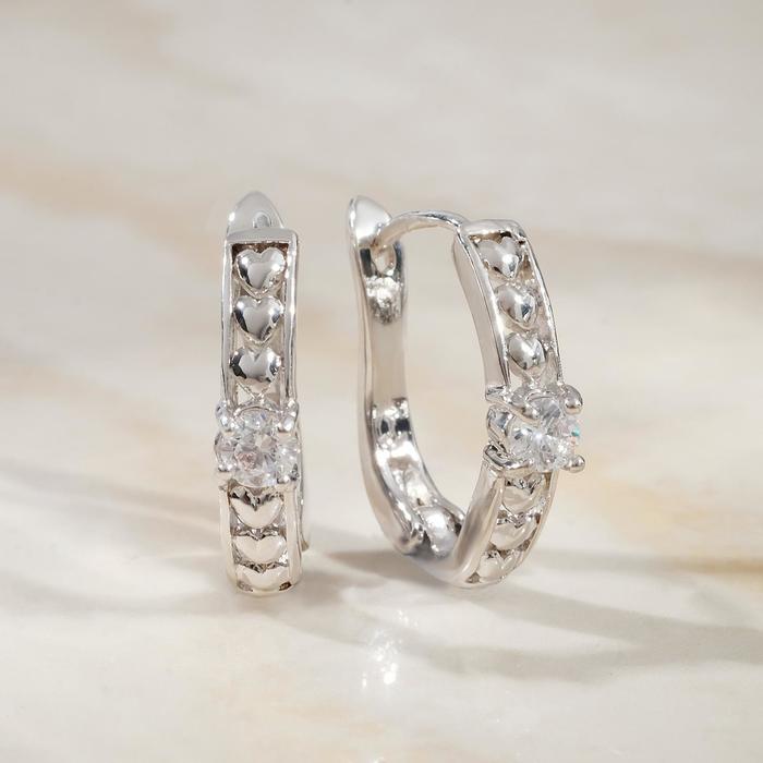 Серьги со стразами "Магия" блеск мини, цвет белый в серебре
Серьги со стразами "Магия" блеск мини, цвет белый в серебре