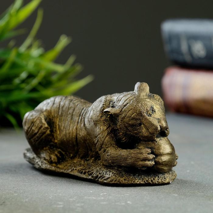 Статуэтка "Тигр" 11х5х5см
Статуэтка "Тигр" 11х5х5см