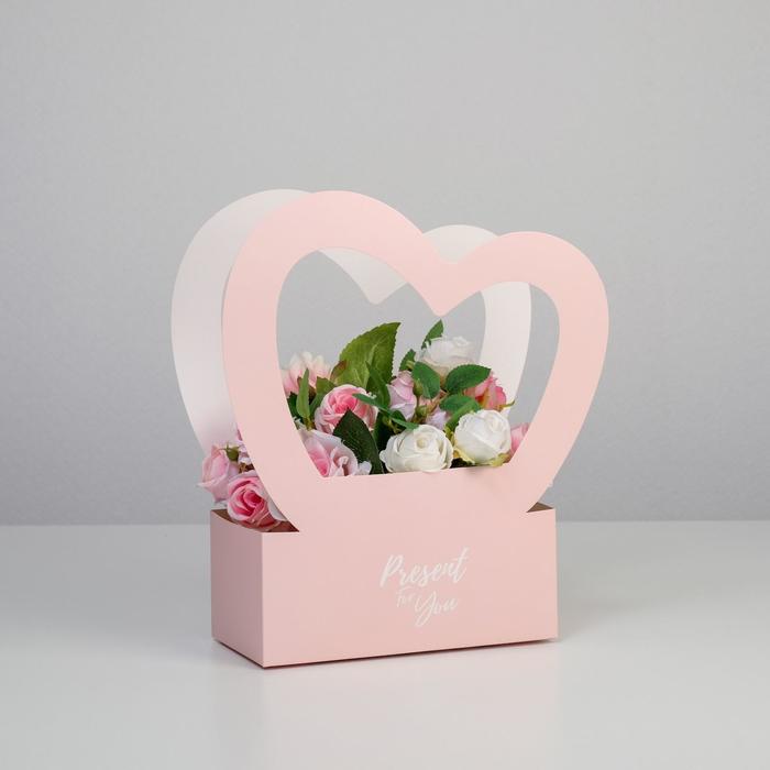 Переноска для цветов Present for you, 24 х 12 х 35 см
Переноска для цветов Present for you, 24 х 12 х 35 см