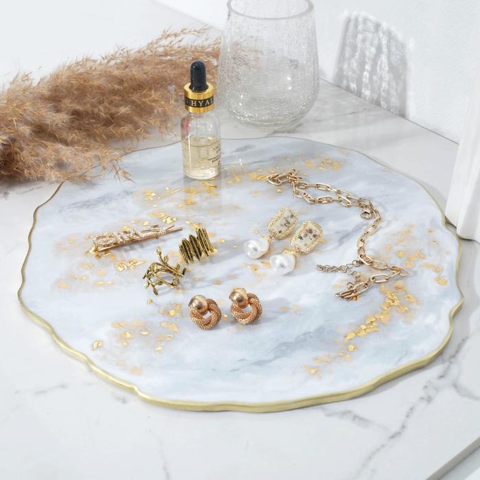 Интерьерная подставка «Жеода», цвет белый, d = 30 см
Интерьерная подставка «Жеода», цвет белый, d = 30 см