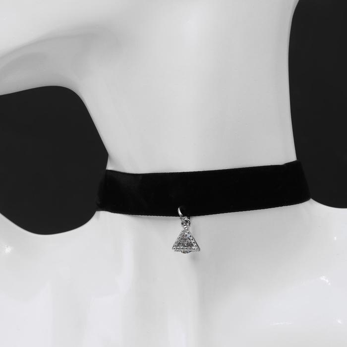 Чокер "Стразинка" треугольник, цвет белый в серебре ,L=32см
Чокер "Стразинка" треугольник, цвет белый в серебре ,L=32см
