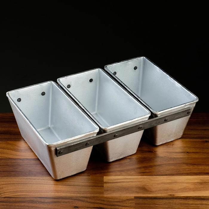 Форма хлебная 19,5х10х9,5 см, 3-х секционная
Форма хлебная 19,5х10х9,5 см, 3-х секционная