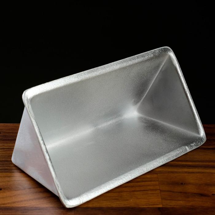 Форма хлебная "Треугольная" 24,7х12,5х10 см
Форма хлебная "Треугольная" 24,7х12,5х10 см