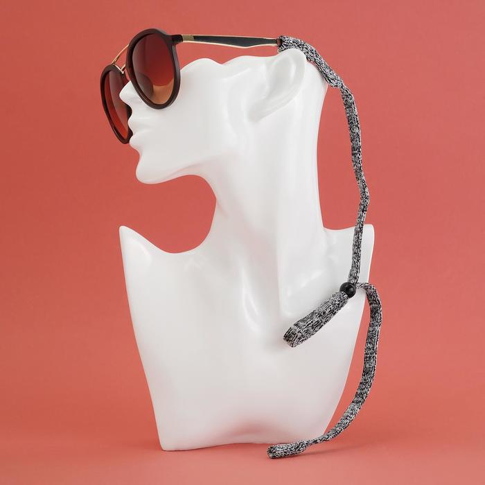 Шнурок для очков "Верёвка" плотная, цвет бело-черный
Шнурок для очков "Верёвка" плотная, цвет бело-черный