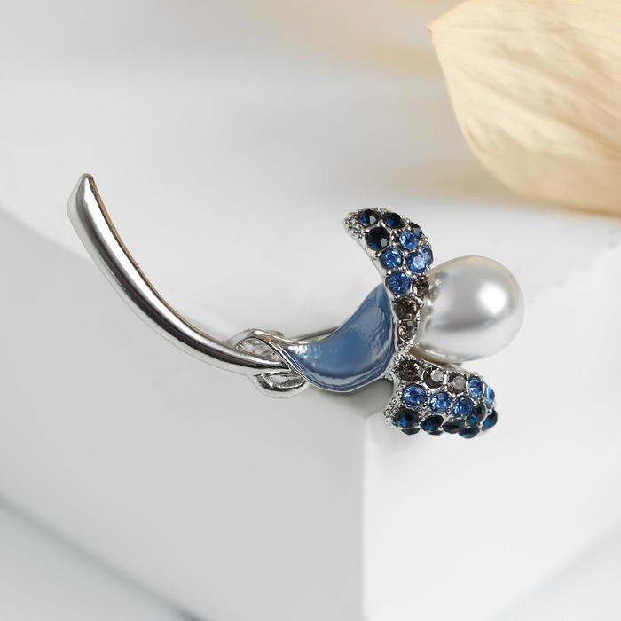 Брошь "Цветок" удивительный, цвет бело-голубой в серебре
Брошь "Цветок" удивительный, цвет бело-голубой в серебре