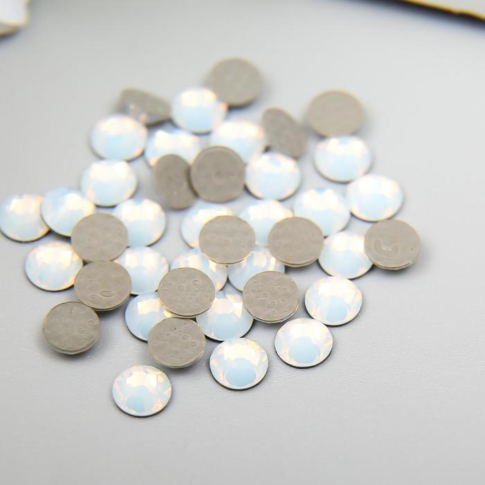 Стразы термоклеевые Preciosa "White opal" 40 шт
Стразы термоклеевые Preciosa "White opal" 40 шт
