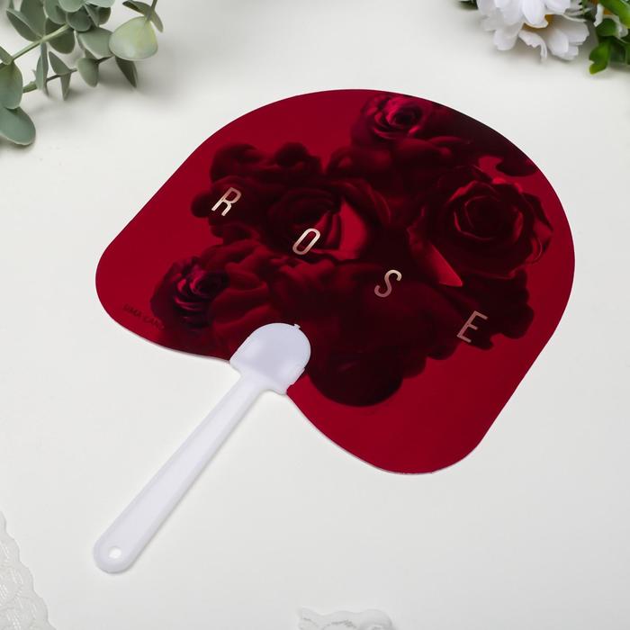 Веер-опахало "Красные розы - Rose" 21х13 см
Веер-опахало "Красные розы - Rose" 21х13 см