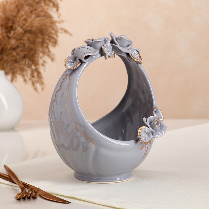 Конфетница "Корзина", серая, лепка, золотистая роспись, 22 см, микс
Конфетница "Корзина", серая, лепка, золотистая роспись, 22 см, микс
