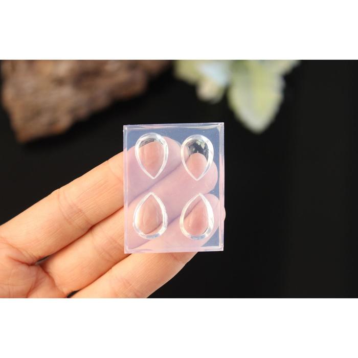 Силиконовый молд 4-х капелек, КЛ-904, 25 × 18 мм, h-5,5 мм
Силиконовый молд 4-х капелек, КЛ-904, 25 × 18 мм, h-5,5 мм