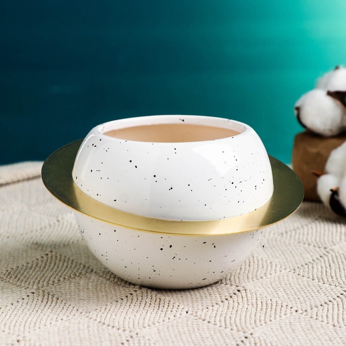 Кашпо "Сатурн" белое, 13*13*8 см
Кашпо "Сатурн" белое, 13*13*8 см