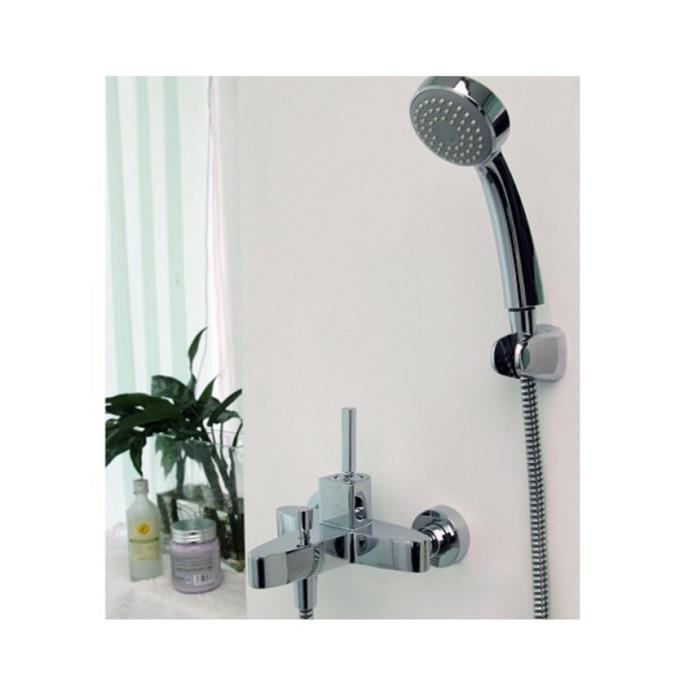 Смеситель для ванны BRAVAT Spring F679113C-B, однорычажный, короткий излив и лейка, хром
Смеситель для ванны BRAVAT Spring F679113C-B, однорычажный, короткий излив и лейка, хром