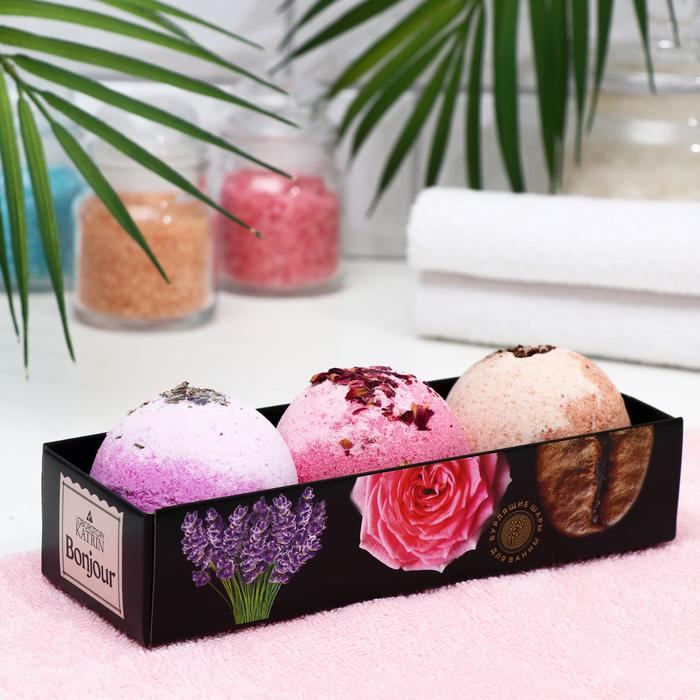 Набор бомбочек для ванн "Bonjour" 3*130 г
Набор бомбочек для ванн "Bonjour" 3*130 г